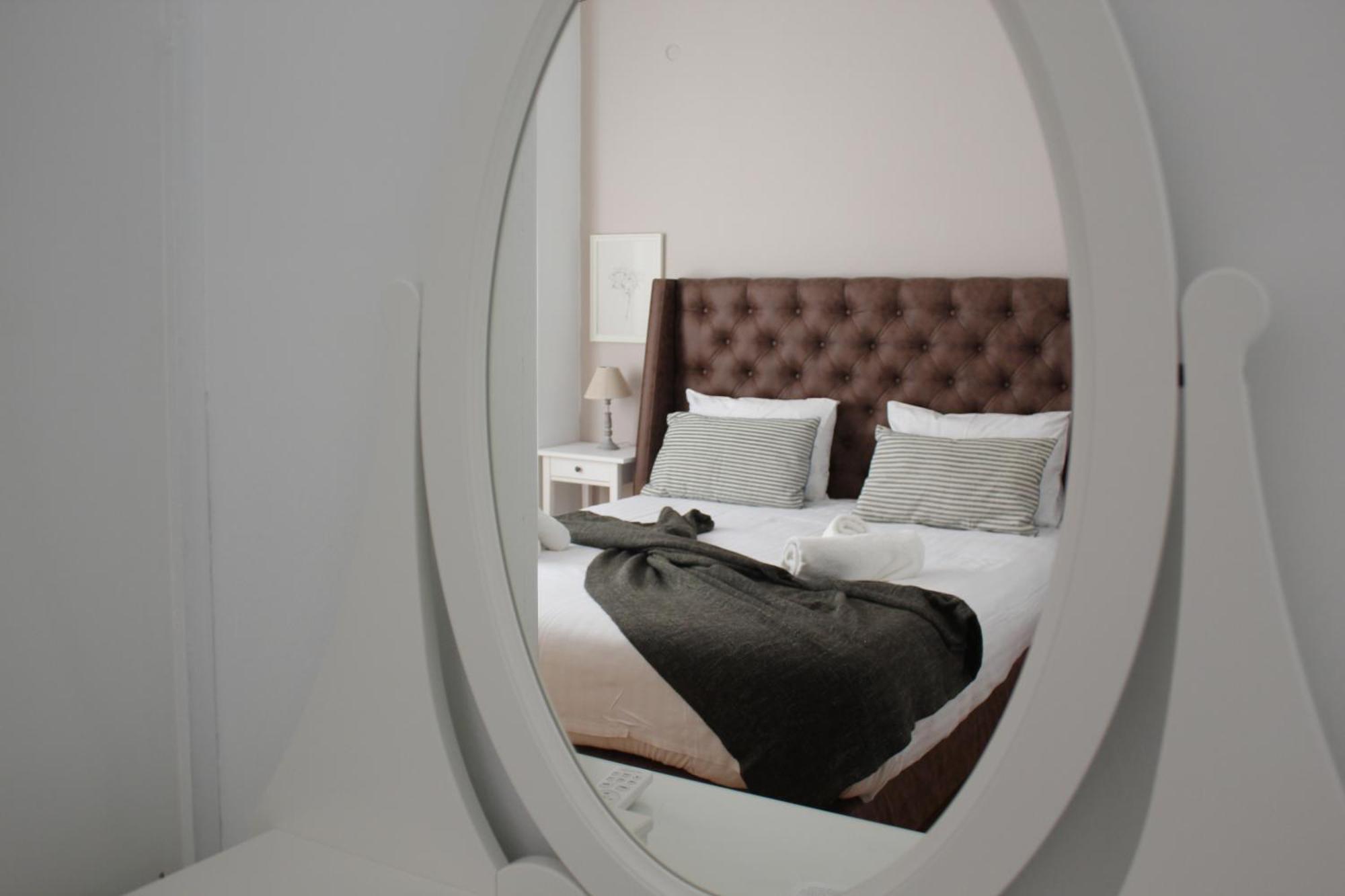 Suite 2 Bedrooms Афіни Екстер'єр фото