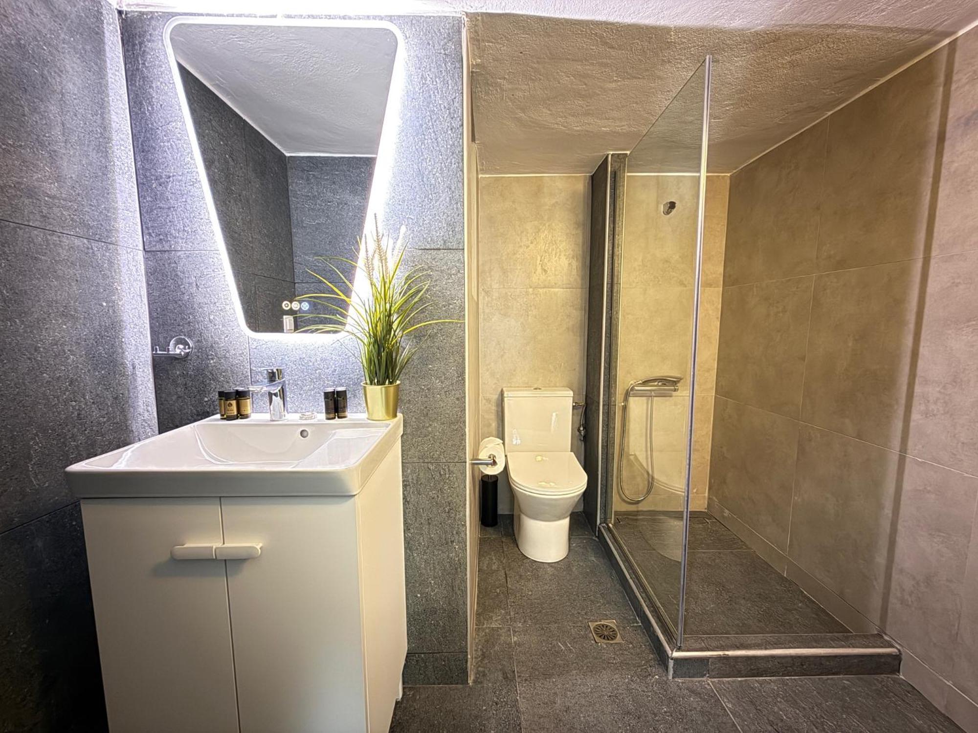 Suite 2 Bedrooms Афіни Екстер'єр фото